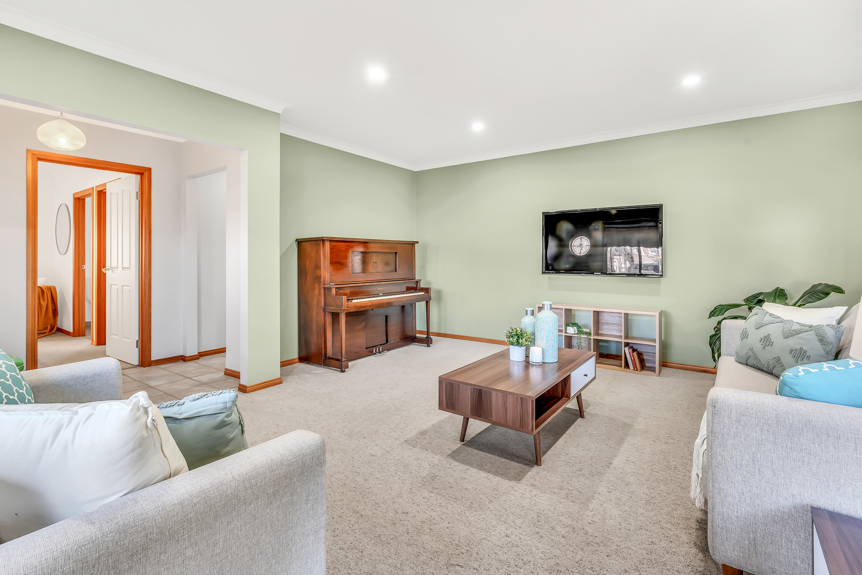17 Hopbush Avenue, Sunbury VIC, Sunbury - Thumbnail 6