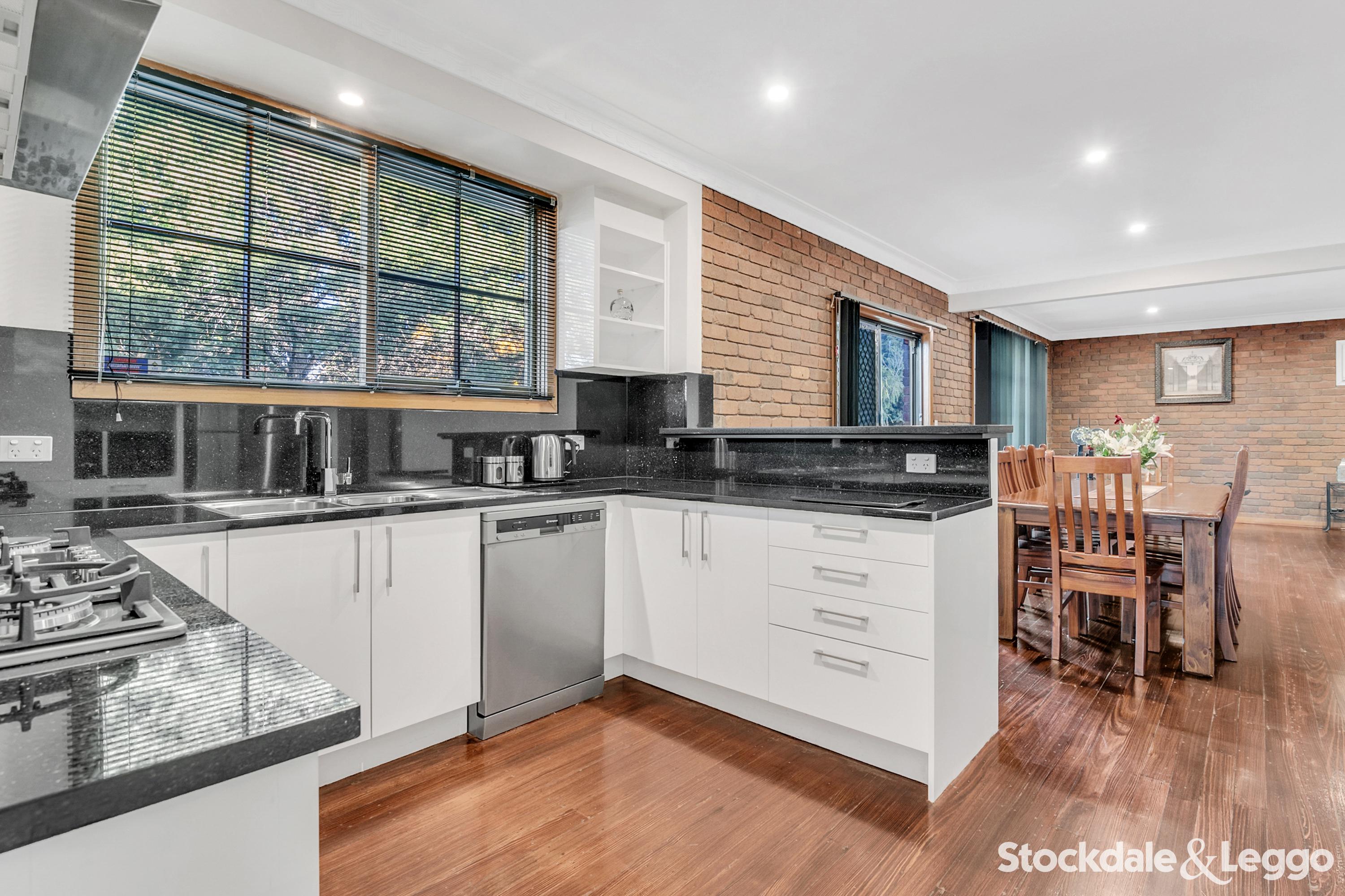 26 Mitford Crescent, Craigieburn VIC, Craigieburn - Thumbnail 8