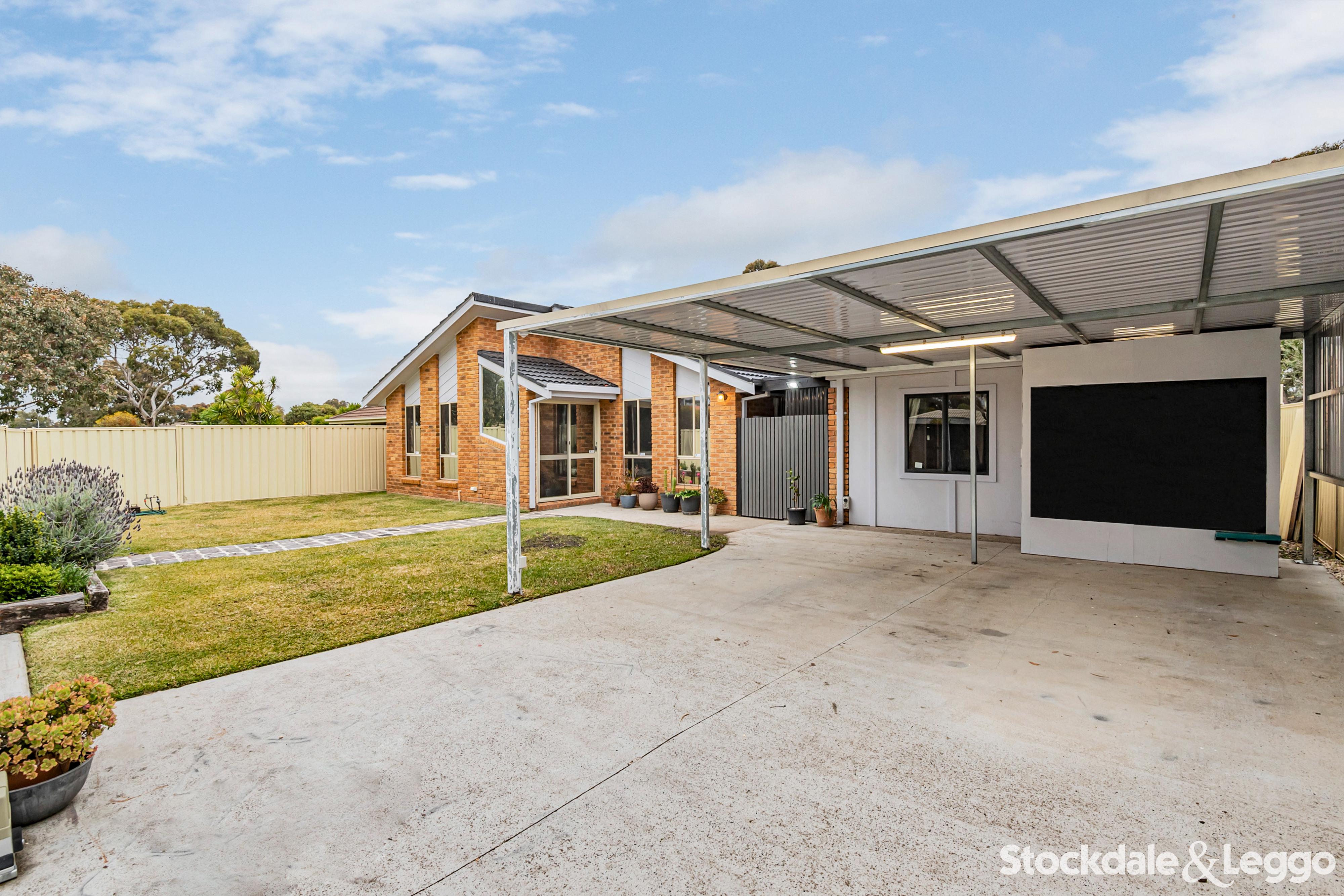 50 Carnoustie Drive, Sunbury VIC, Sunbury - Thumbnail 4