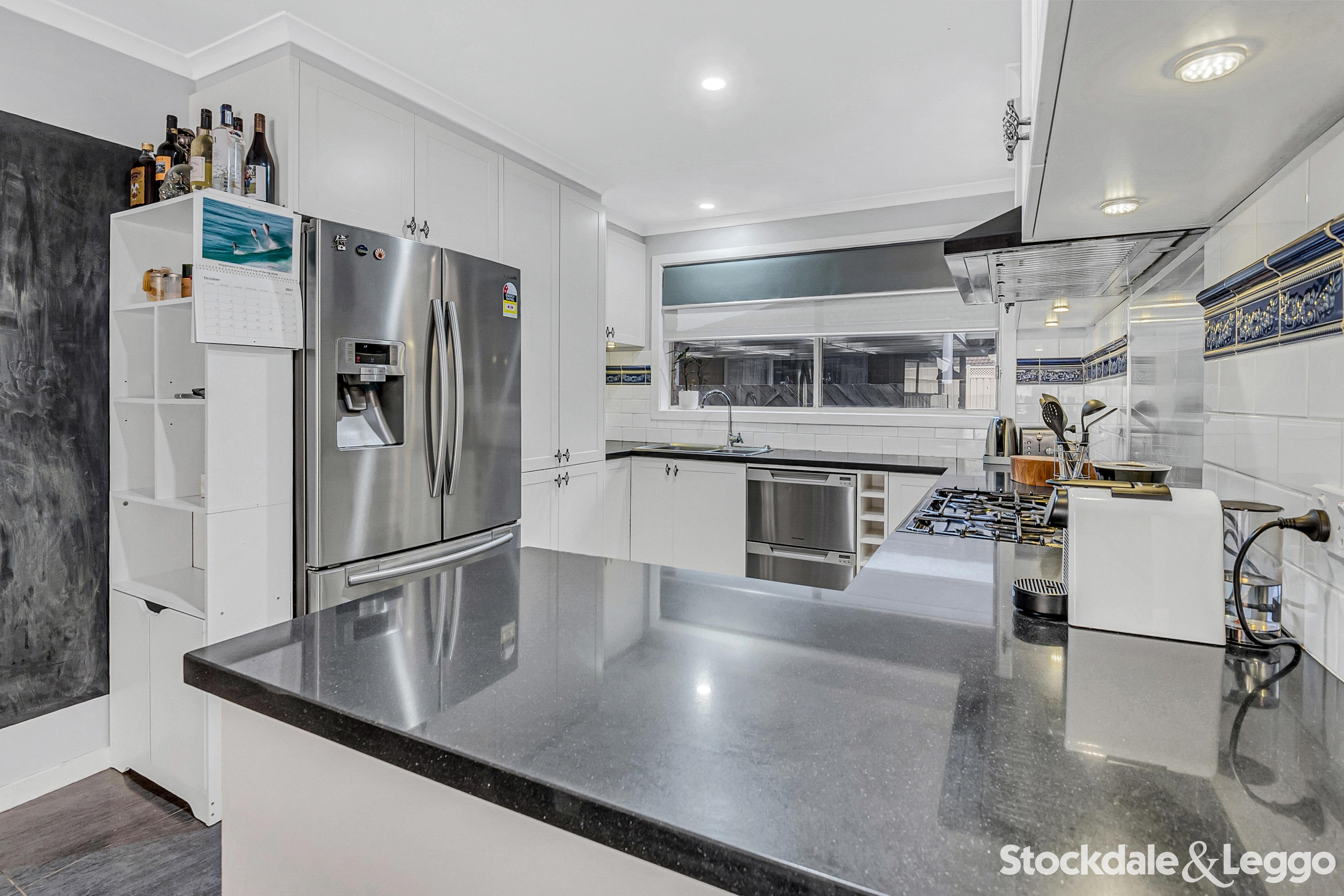 50 Carnoustie Drive, Sunbury VIC, Sunbury - Thumbnail 6