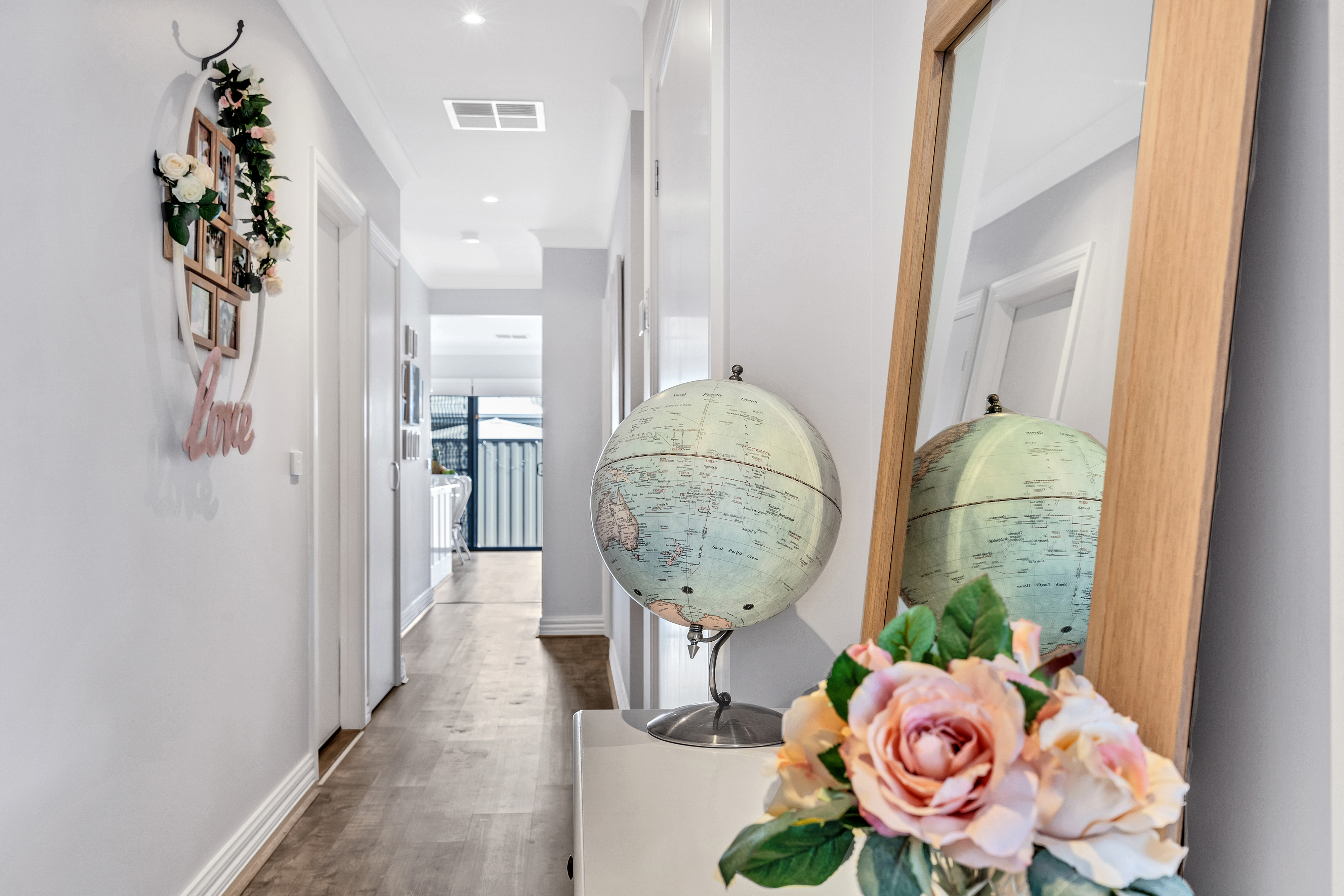9 Tarrion Rise, Craigieburn VIC, Craigieburn - Thumbnail 2