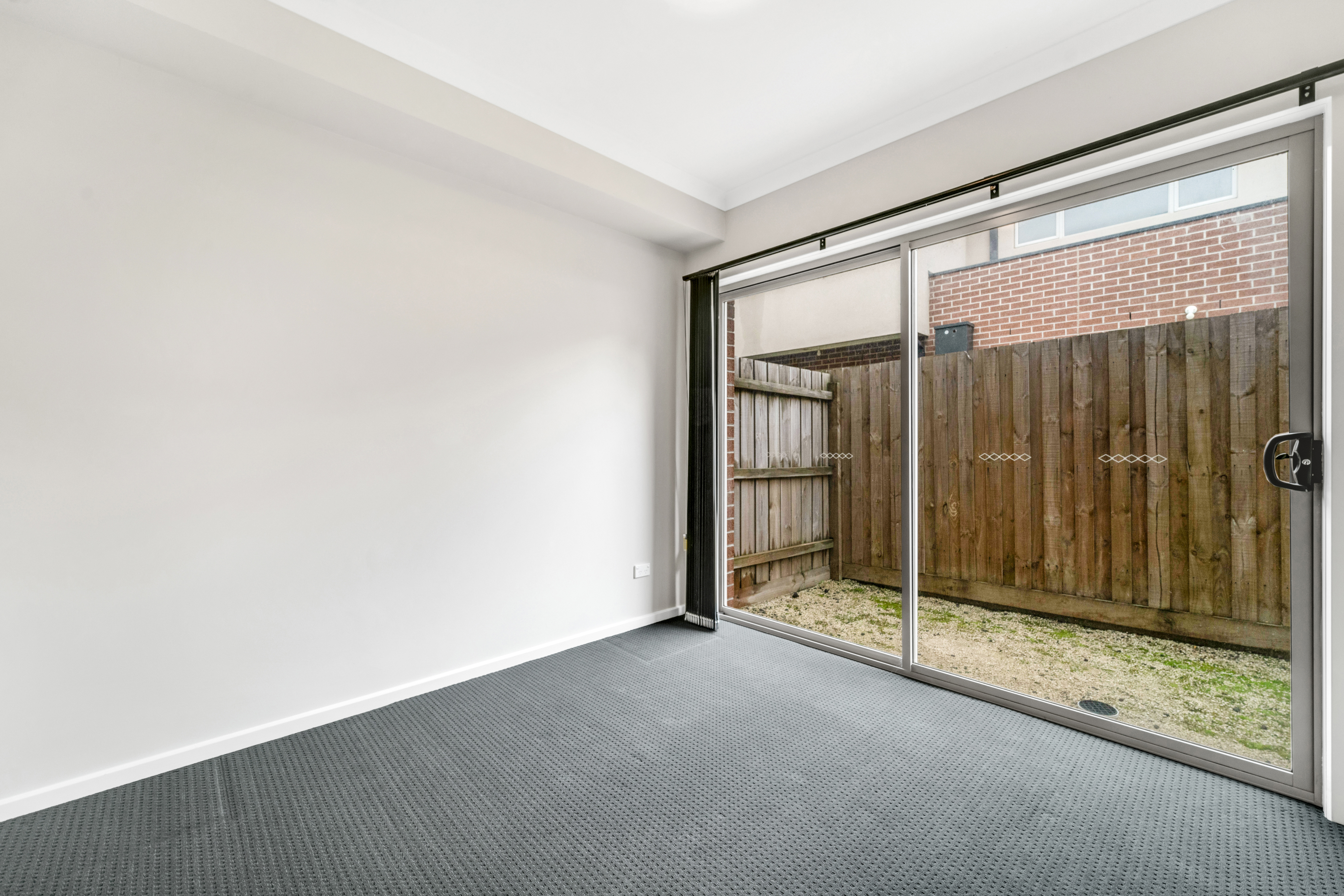 19/64 Escapade Blvd, Craigieburn VIC, Craigieburn - Thumbnail 3