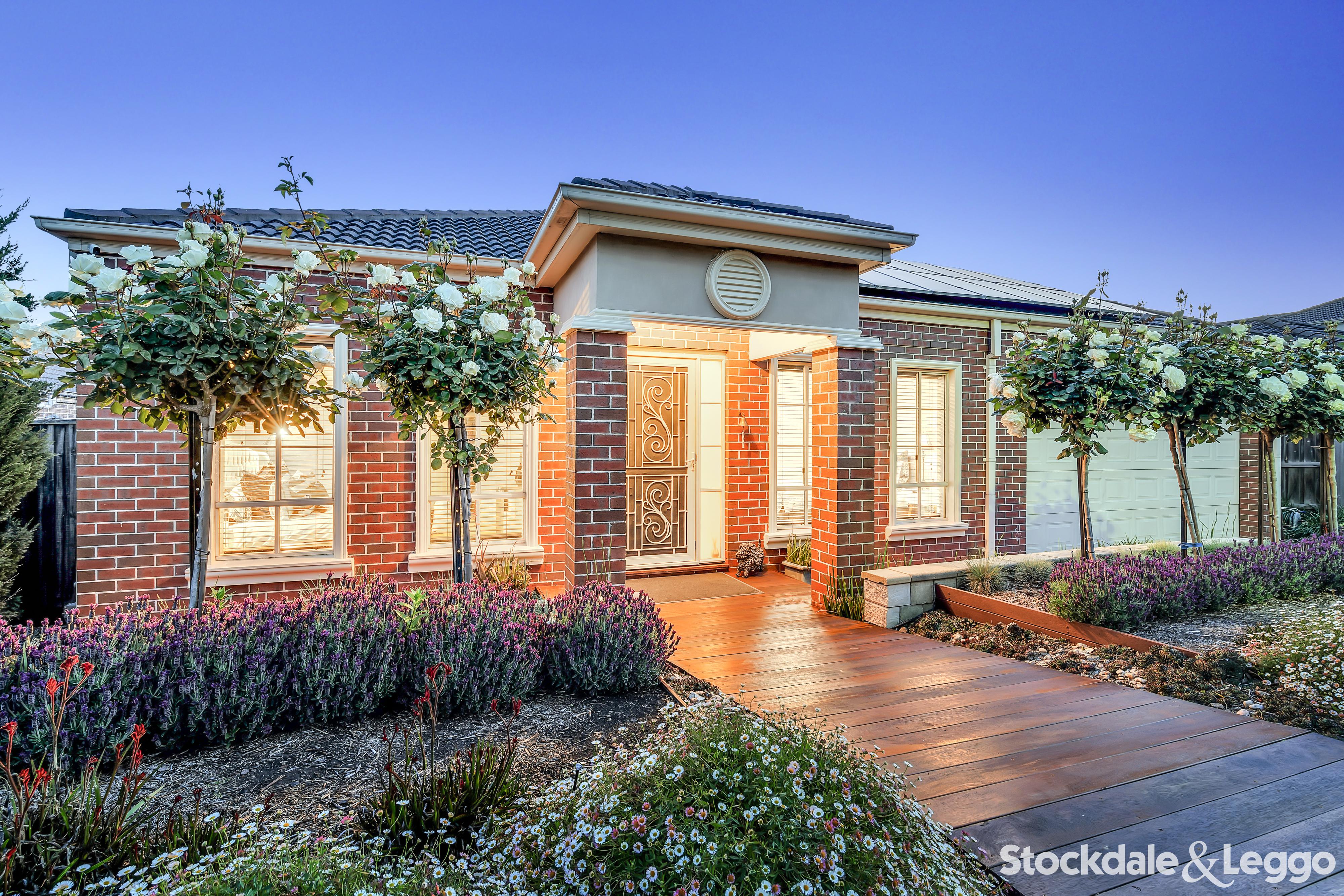 33 Royal Terrace, Craigieburn VIC, Craigieburn - Thumbnail 2