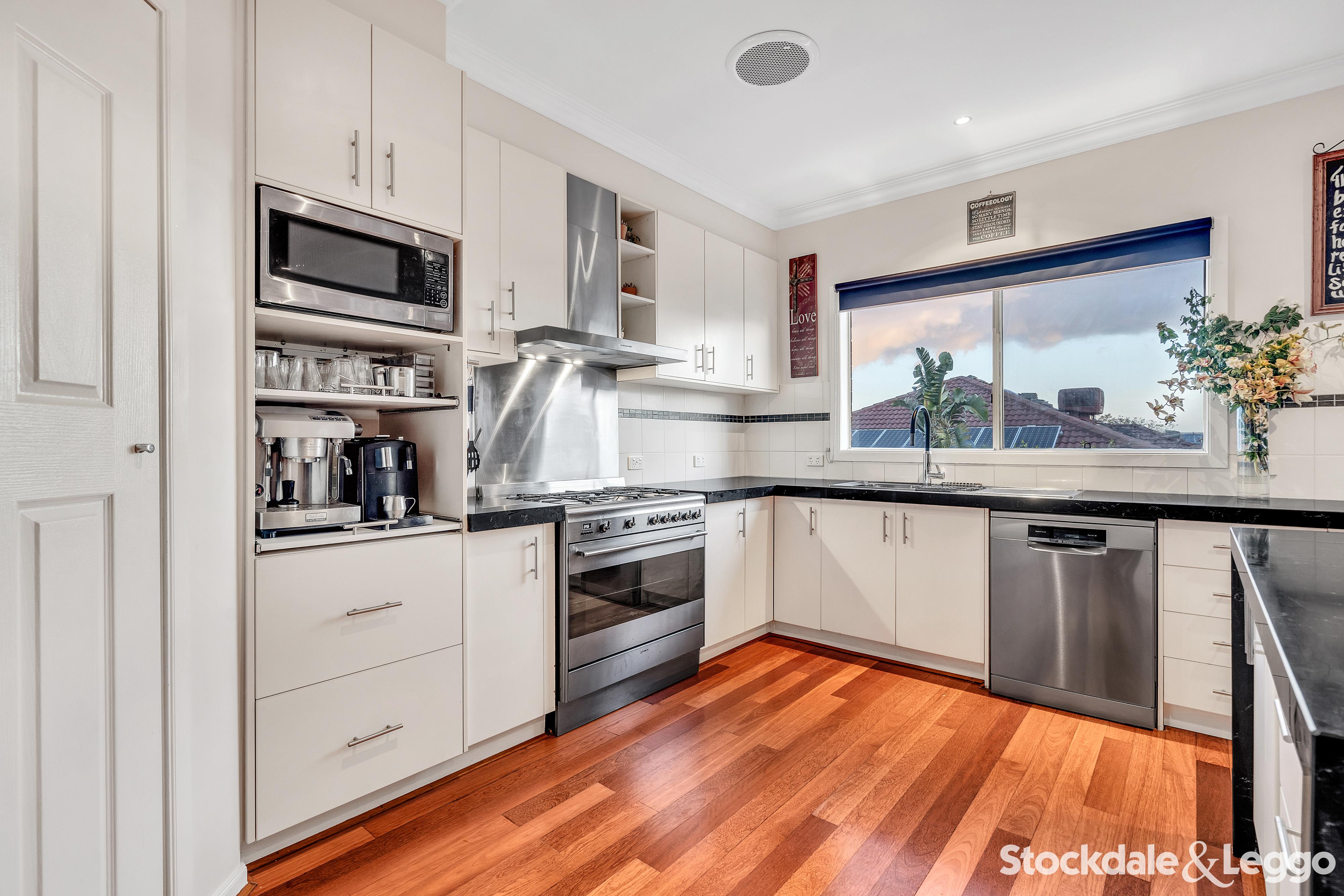 33 Royal Terrace, Craigieburn VIC, Craigieburn - Thumbnail 4
