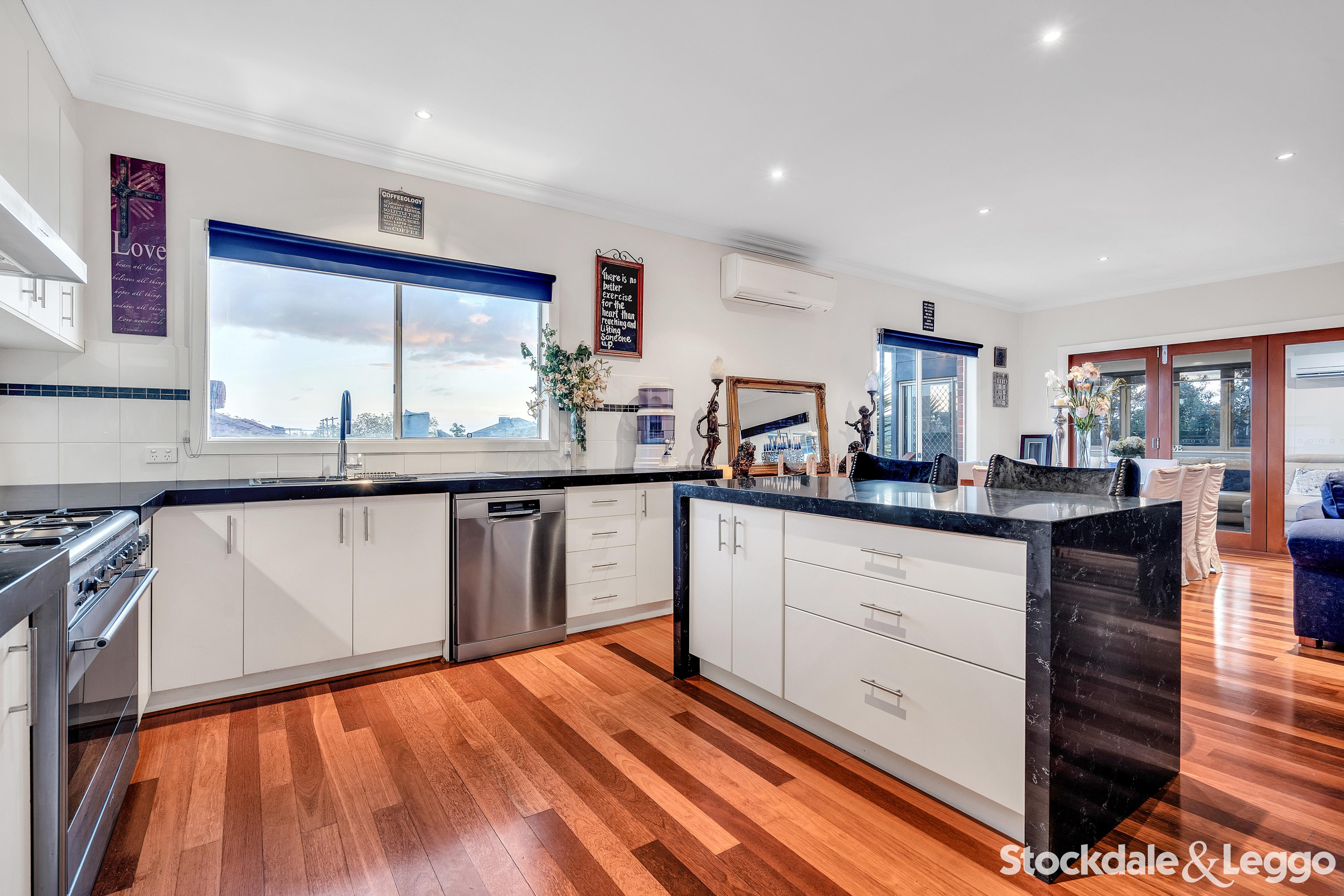 33 Royal Terrace, Craigieburn VIC, Craigieburn - Thumbnail 5