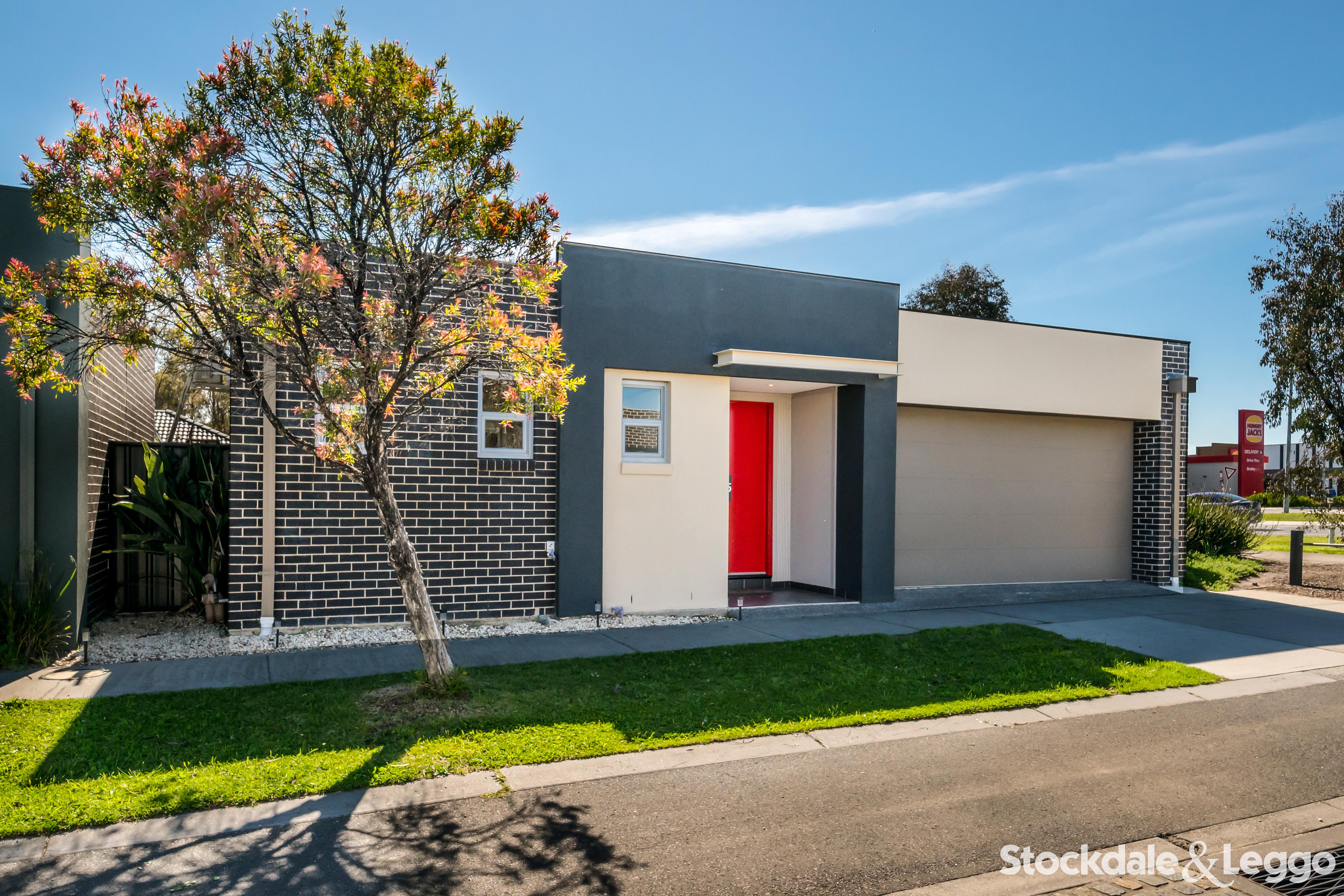 5 Bird Close, Craigieburn VIC, Craigieburn - Thumbnail 3