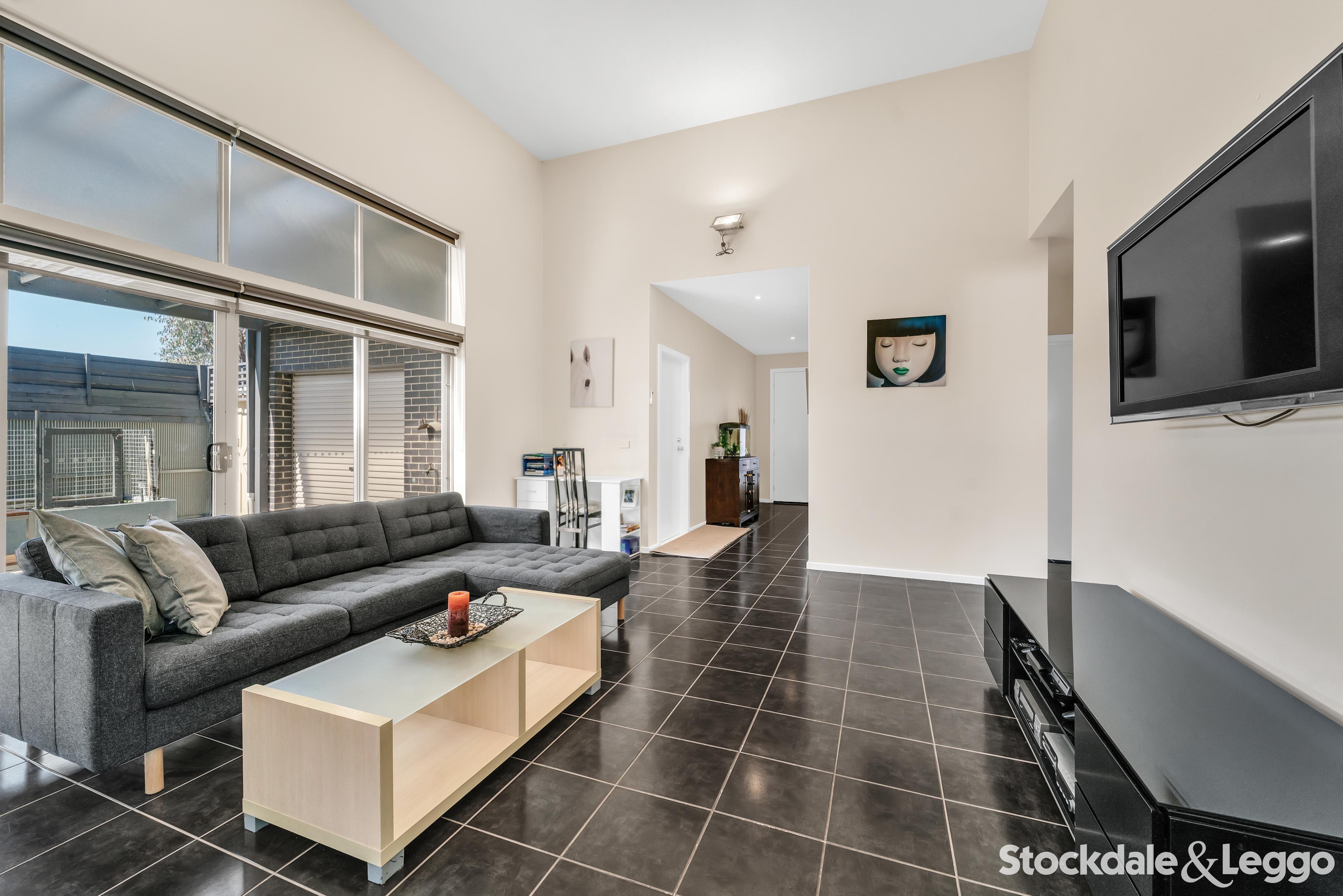 5 Bird Close, Craigieburn VIC, Craigieburn - Thumbnail 5