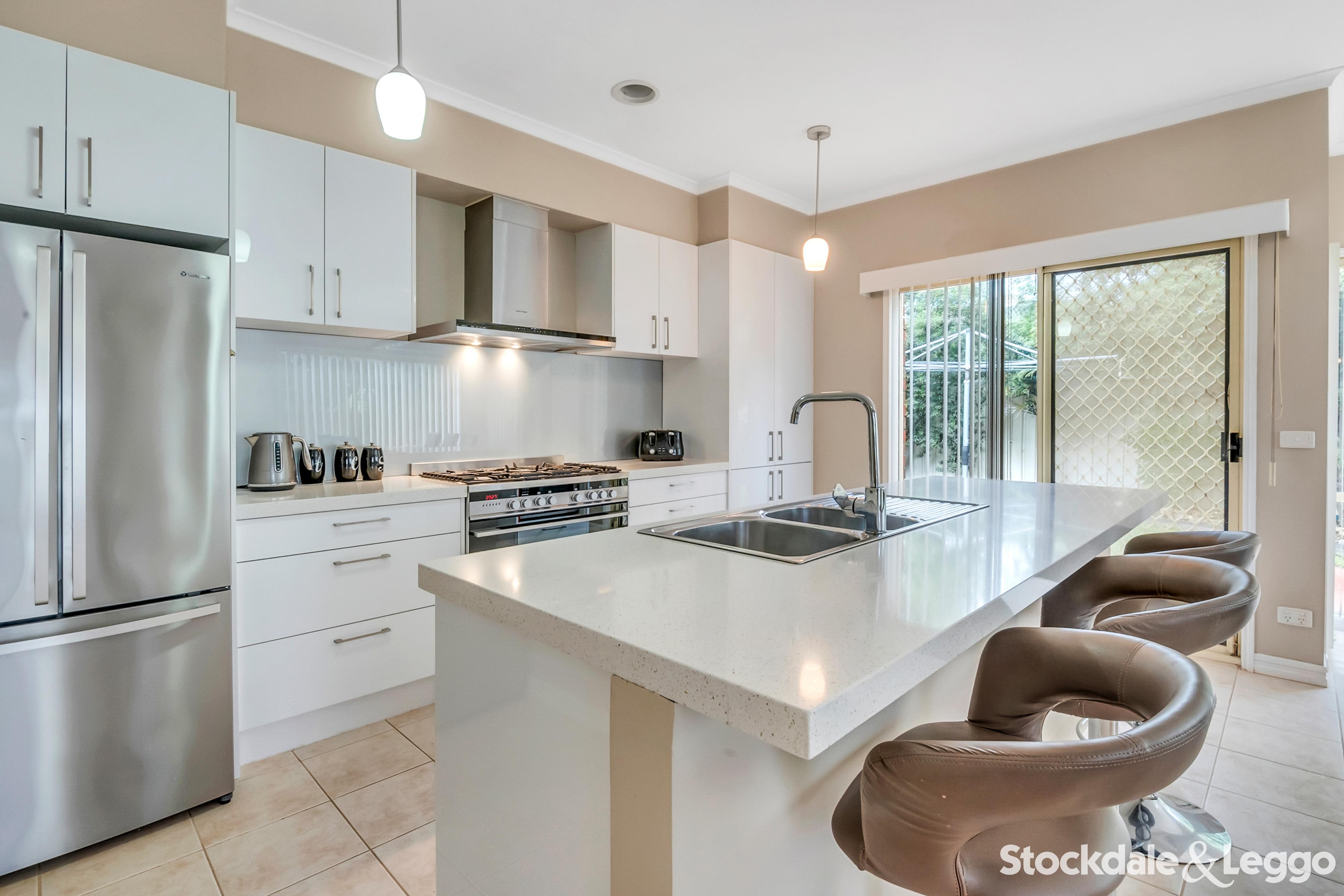 8 Gardenia Close, Craigieburn VIC, Craigieburn - Thumbnail 4
