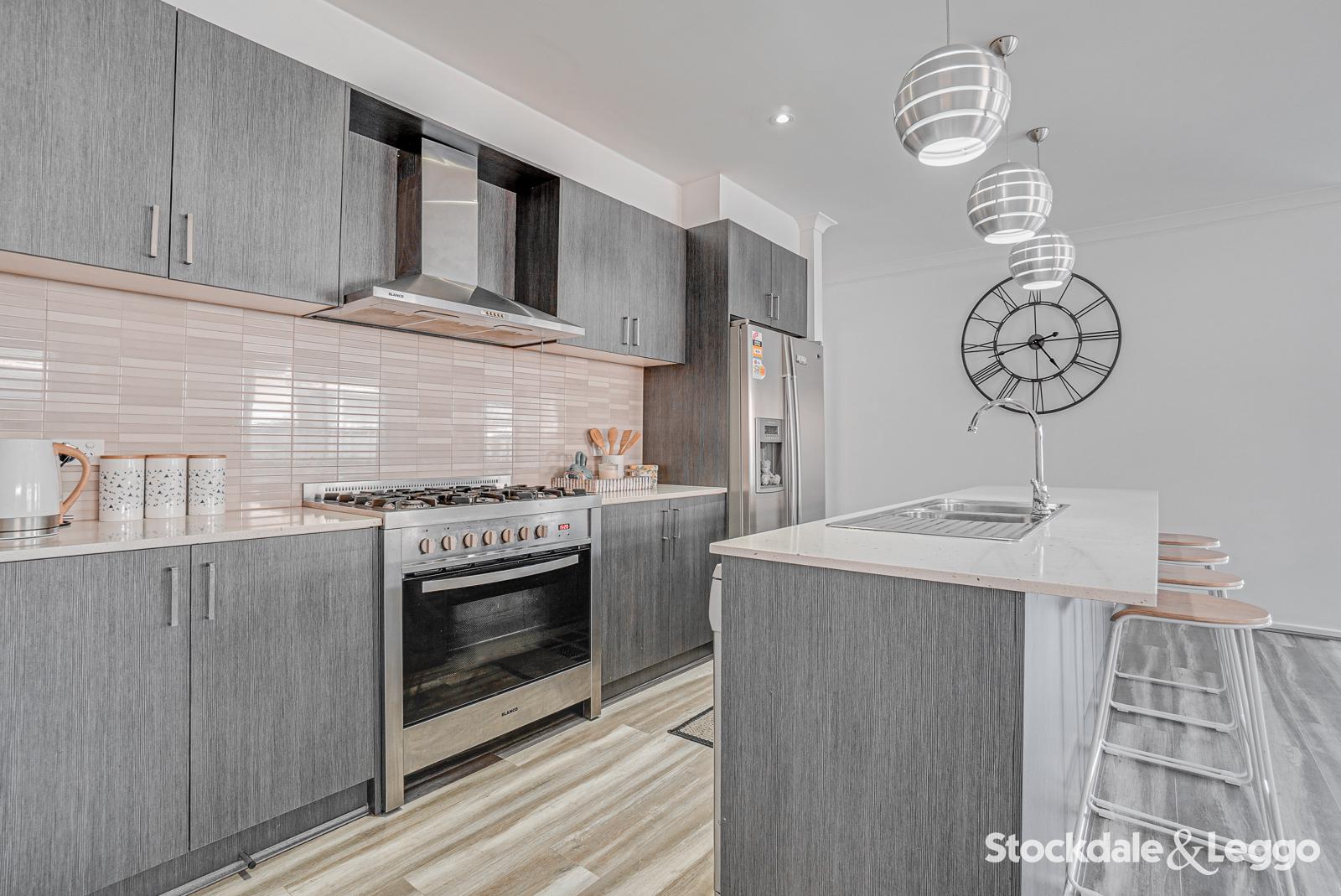 16 Clapham Way, Craigieburn VIC, Craigieburn - Thumbnail 6