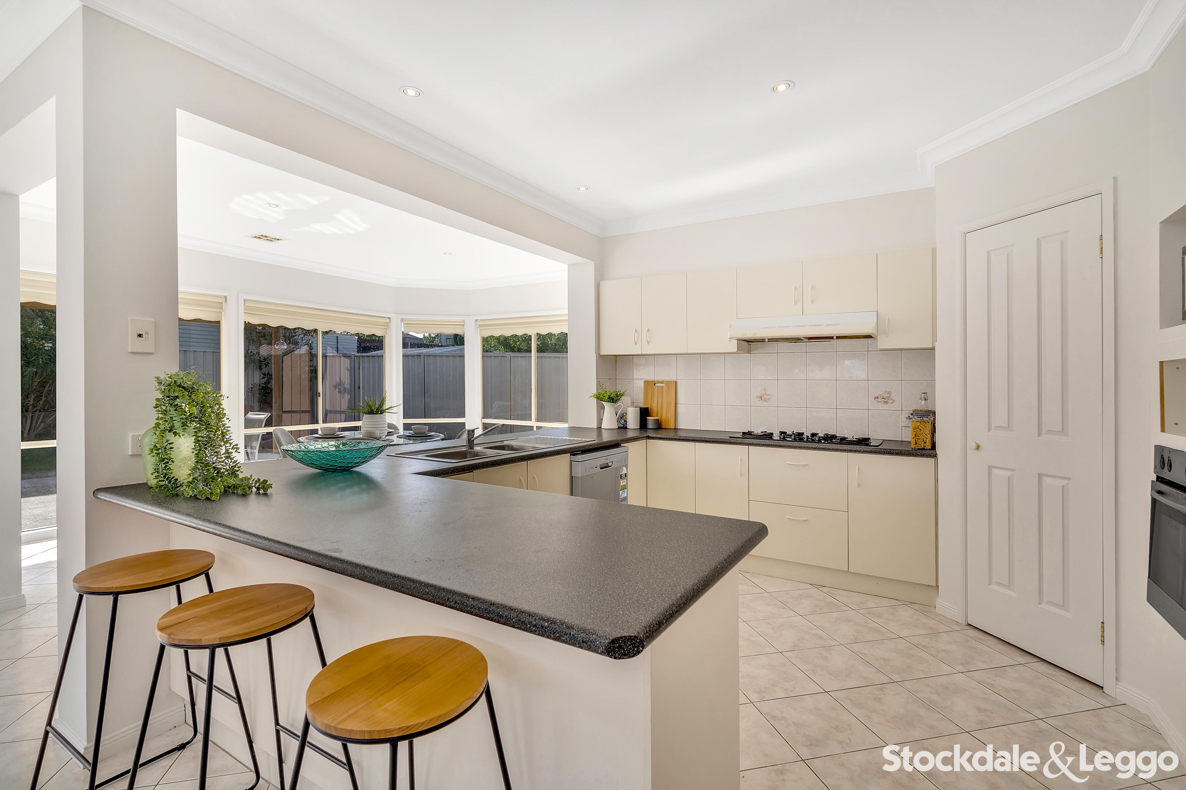 41 Exmouth Road, Craigieburn VIC, Craigieburn - Thumbnail 5