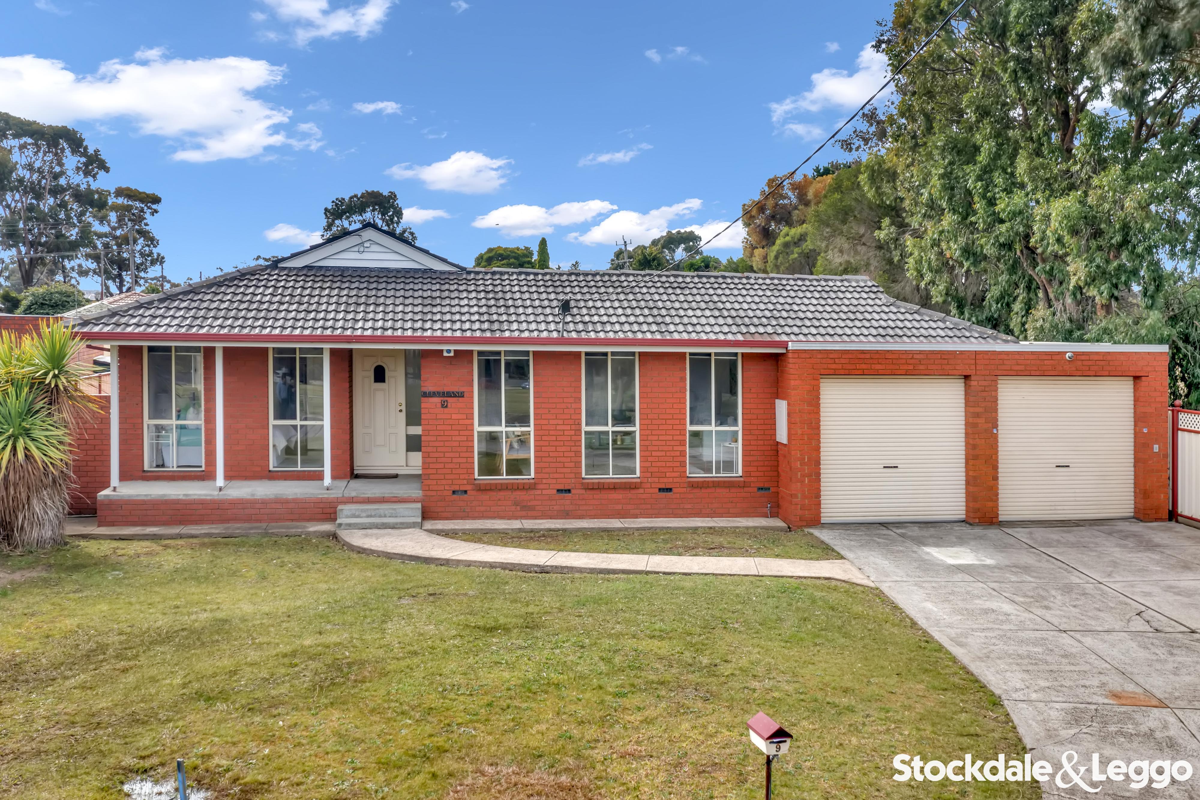 9 Woodburn Place, Craigieburn VIC, Craigieburn - Thumbnail 3