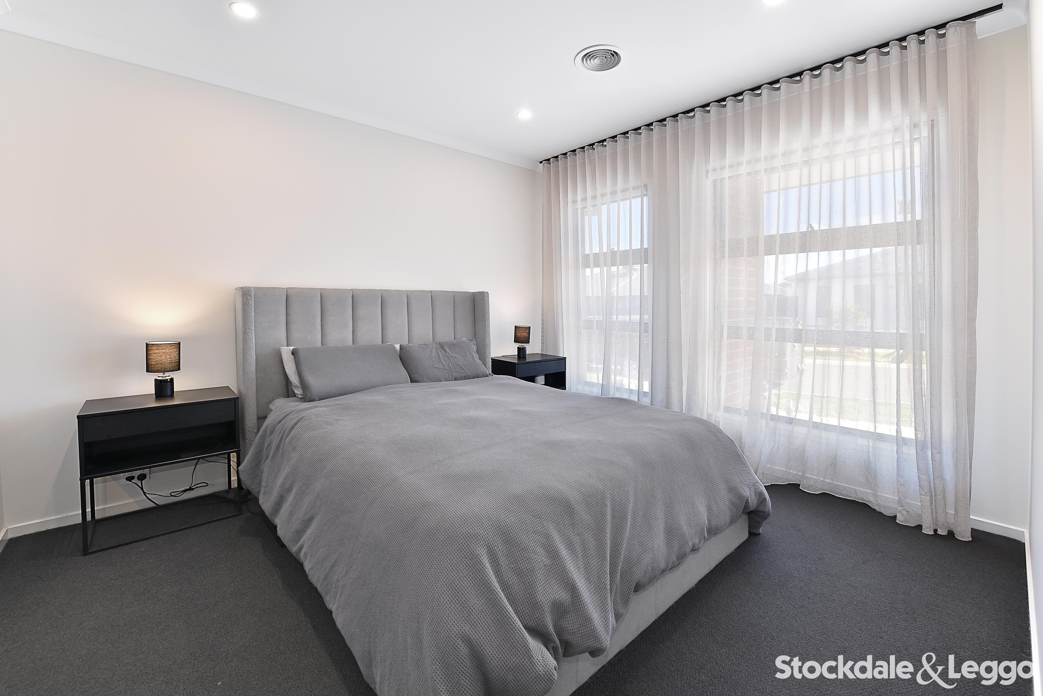8 Myall Street, Kalkallo VIC, Kalkallo - Thumbnail 2