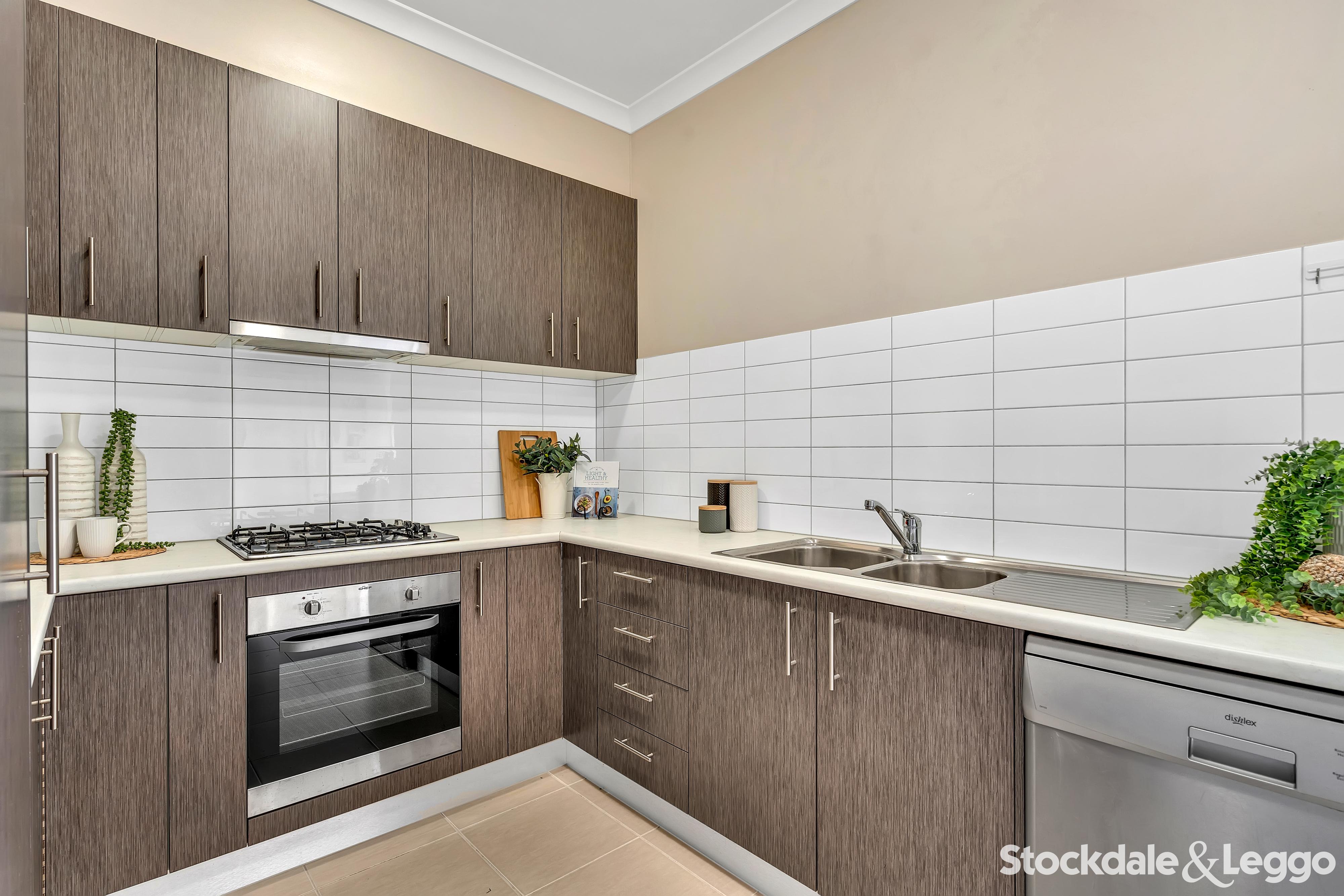 17 Ravenwoods Way, Craigieburn VIC, Craigieburn - Thumbnail 6