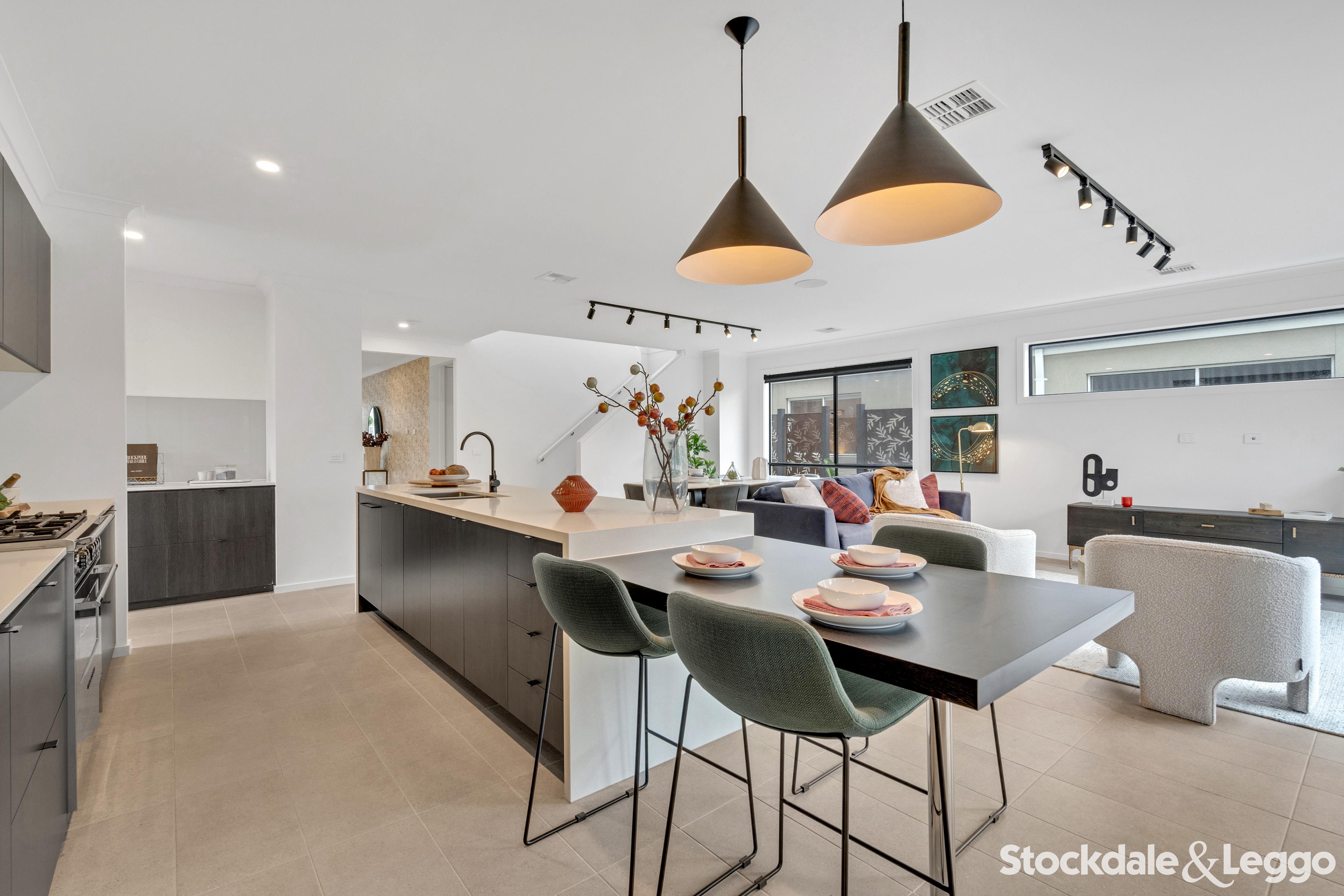 7 Carrington Drive, Mickleham VIC, Mickleham - Thumbnail 4