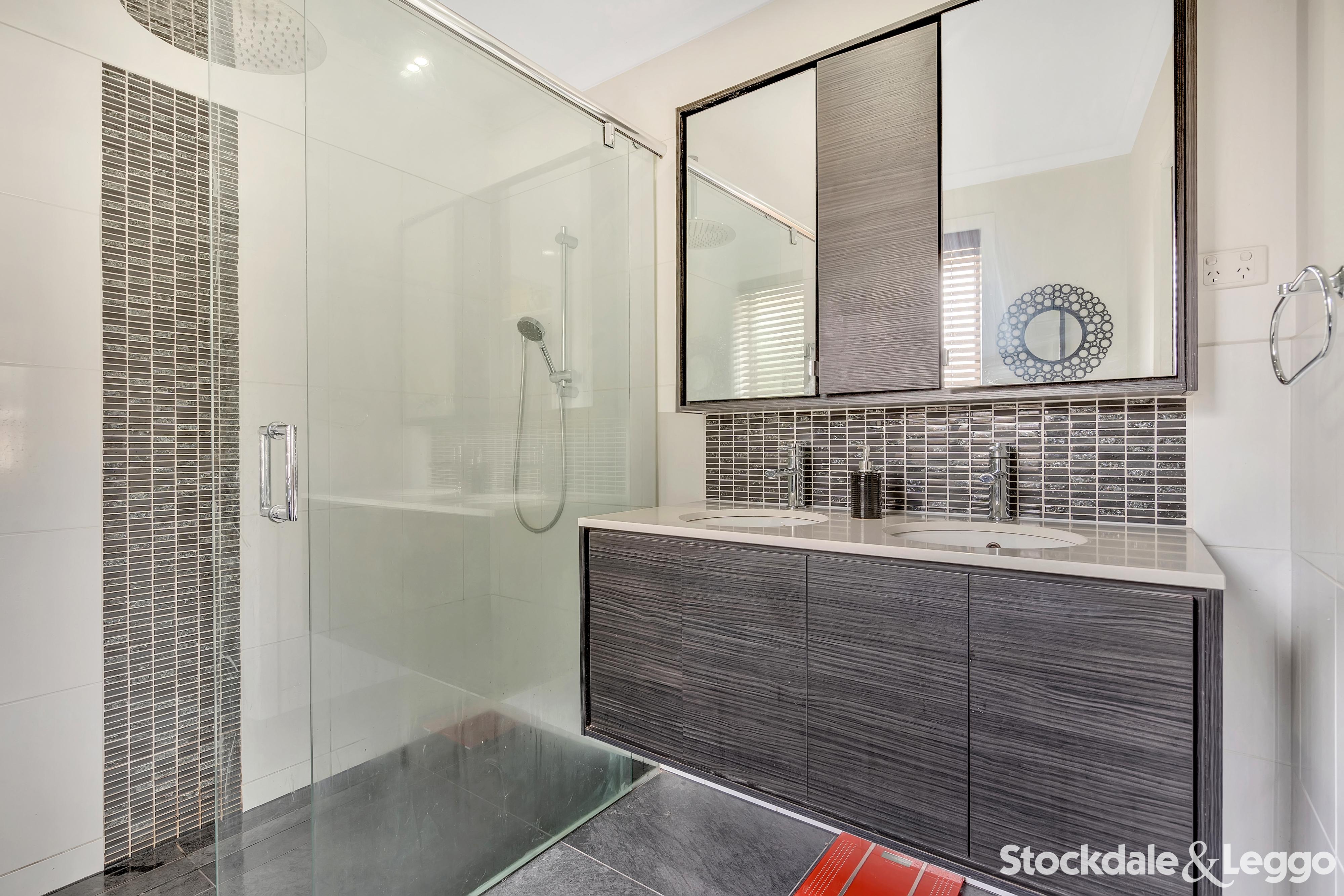 11 Metropolitan Avenue, Craigieburn VIC, Craigieburn - Thumbnail 7