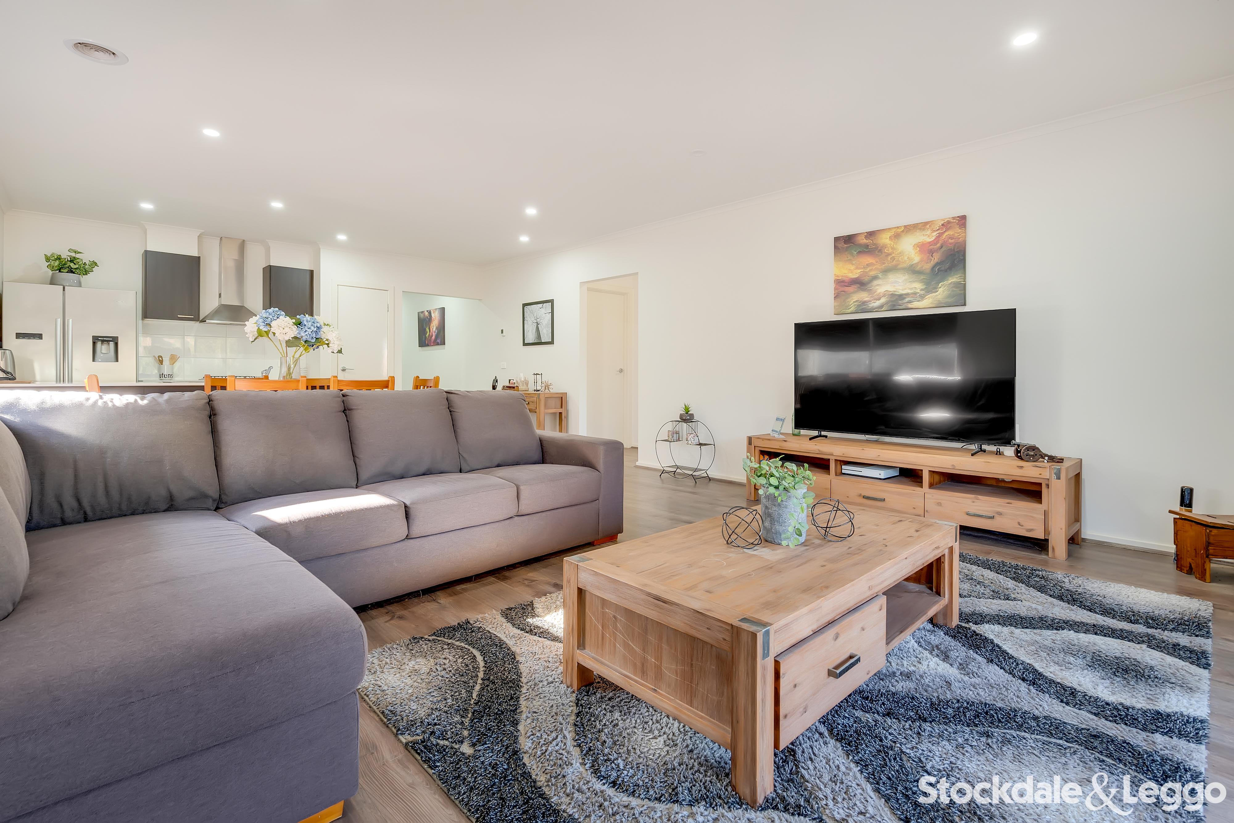 31 Stringybark Avenue, Wallan VIC, Wallan - Thumbnail 2