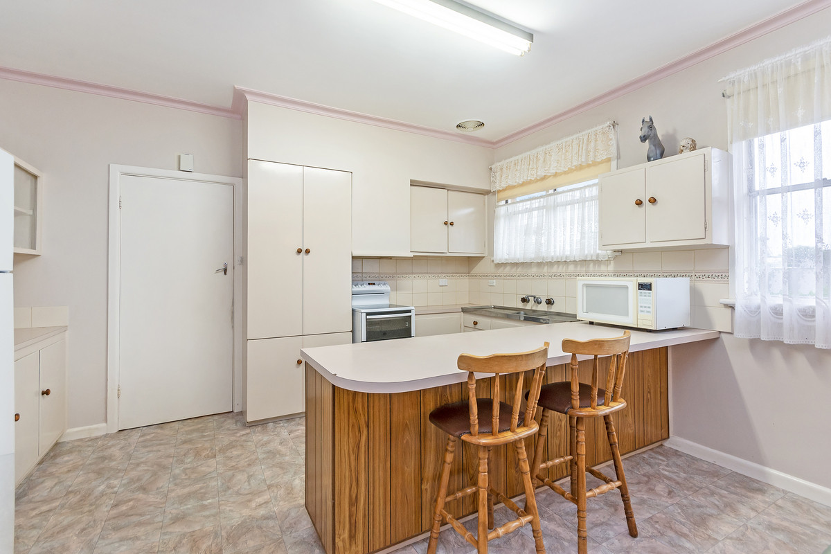 52 Jukes Street, Warrnambool VIC 3280, Warrnambool - Thumbnail 2