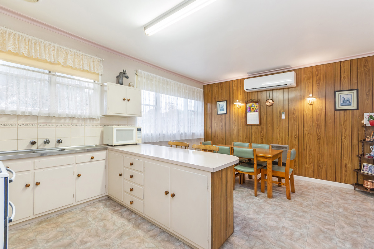52 Jukes Street, Warrnambool VIC 3280, Warrnambool - Thumbnail 3