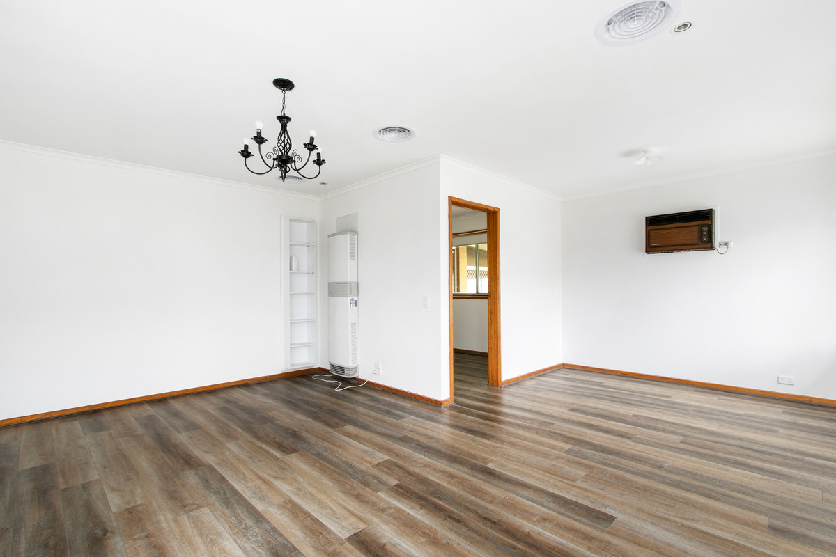 2 Oak Court, Morwell VIC 3840, Morwell - Thumbnail 2