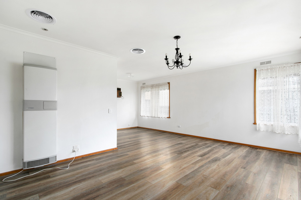 2 Oak Court, Morwell VIC 3840, Morwell - Thumbnail 3