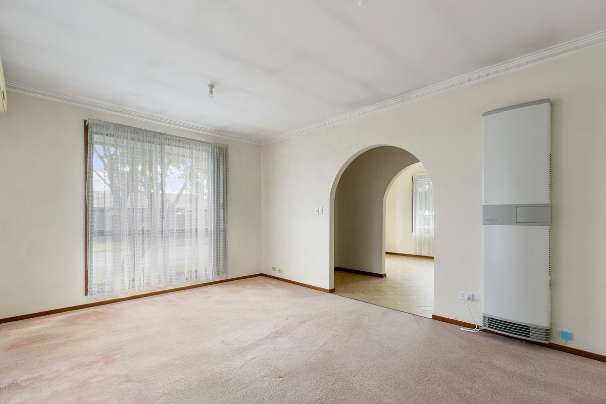1&2 / 38 Bridle Road, Morwell VIC 3840, Morwell - Thumbnail 3