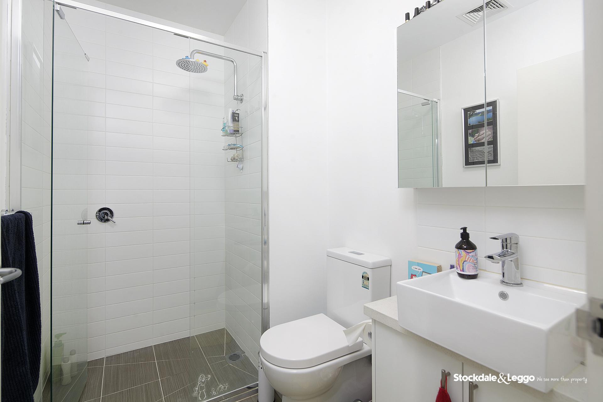 8/9 McFarlane Crescent, Dandenong VIC, Dandenong - Thumbnail 3