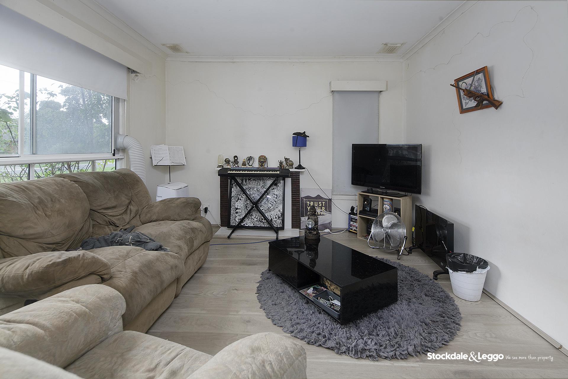 17 Oak Avenue, Doveton VIC, Doveton - Thumbnail 2